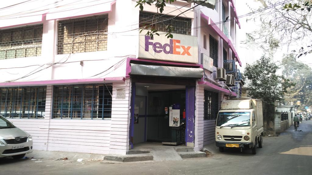 Service Apartments, Park Street, Calcutta Eksteriør bilde