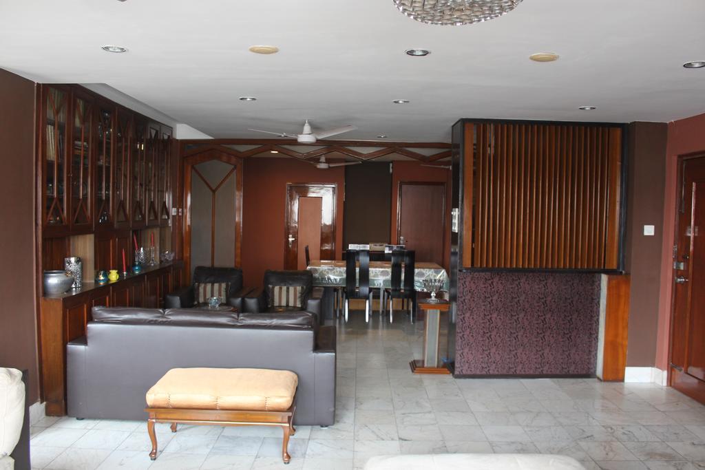 Service Apartments, Park Street, Calcutta Eksteriør bilde