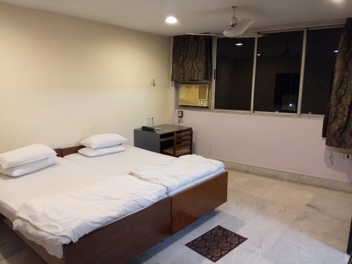 Service Apartments, Park Street, Calcutta Eksteriør bilde